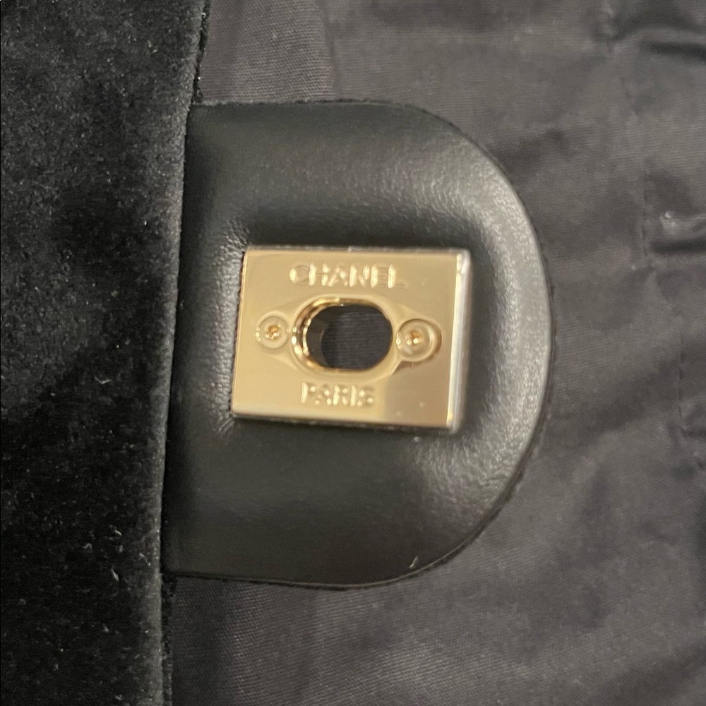 Chanel Pearl Crush Mini Rectangular Bag - Picture 11 of 15